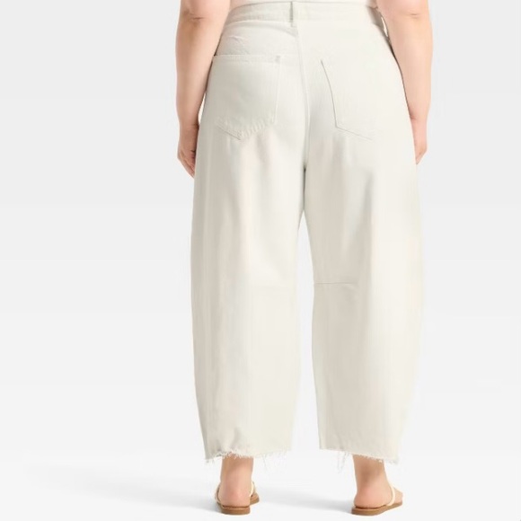 Universal Thread Off-White Stretch Pants - Picture 2 of 7